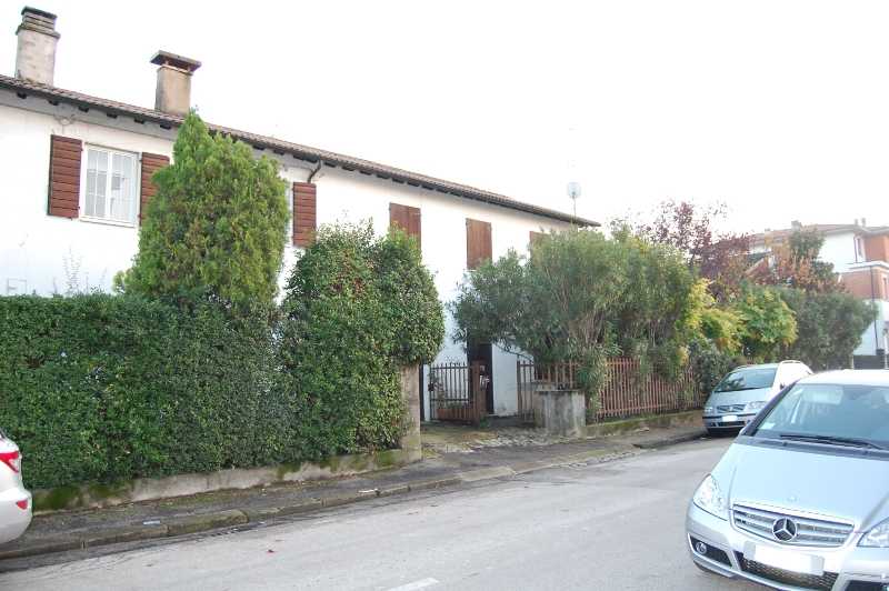 5  intero fabbricato